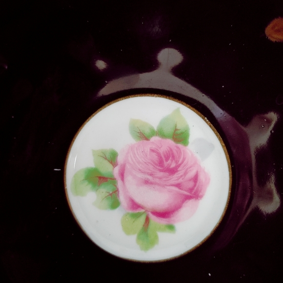 Royal Albert teacup and saucer - Picture 6 of 7